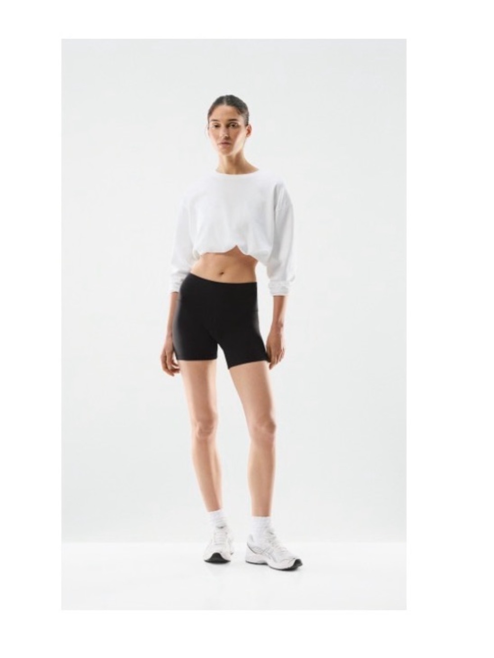 Artizia - BUTTER Cheeky Hi-Rise 5" Short